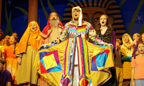 https://lyrictheatrevt.org/wp-content/uploads/2019/02/Joseph-1.jpg